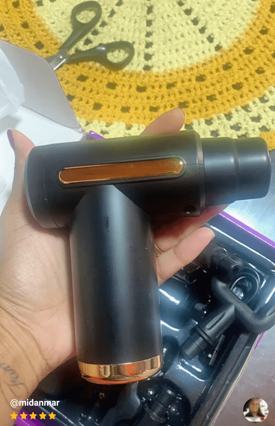 pistola-massageadora-recuperacao-muscular pistola massageadora portátil, alívio da dor muscular, massagem pós-treino, recuperação muscular rápida, pistola de massagem elétrica, equipamento para relaxamento muscular, massagem em casa com pistola tratamento para dores nas costas promoção pistola massageadora, compre 1 leve 2 pistola de massagem